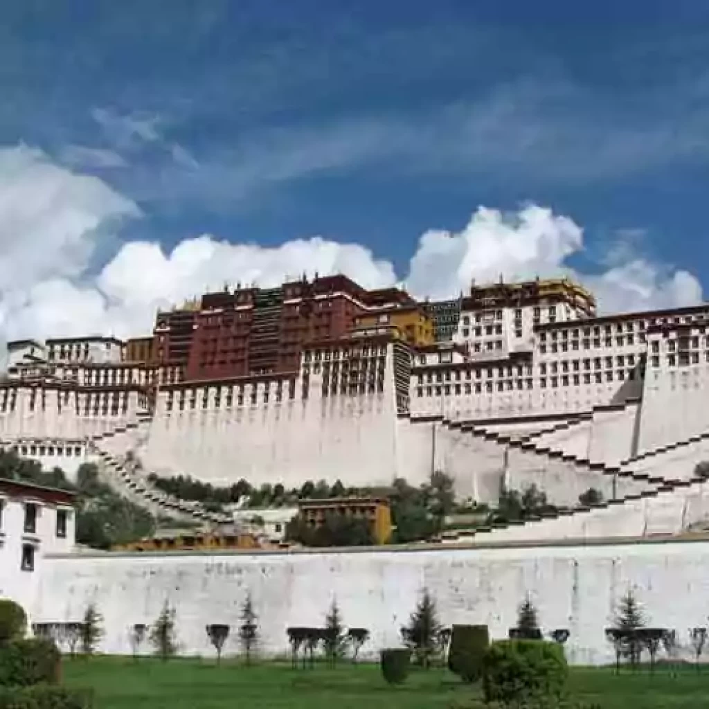 Kathmandu-Kailash Tour via Lhasa